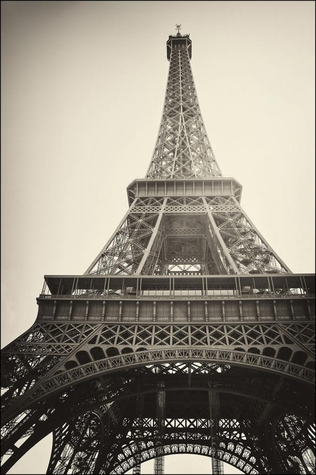 Estancia Eiffel tower II Black & White - 50x70 cm
